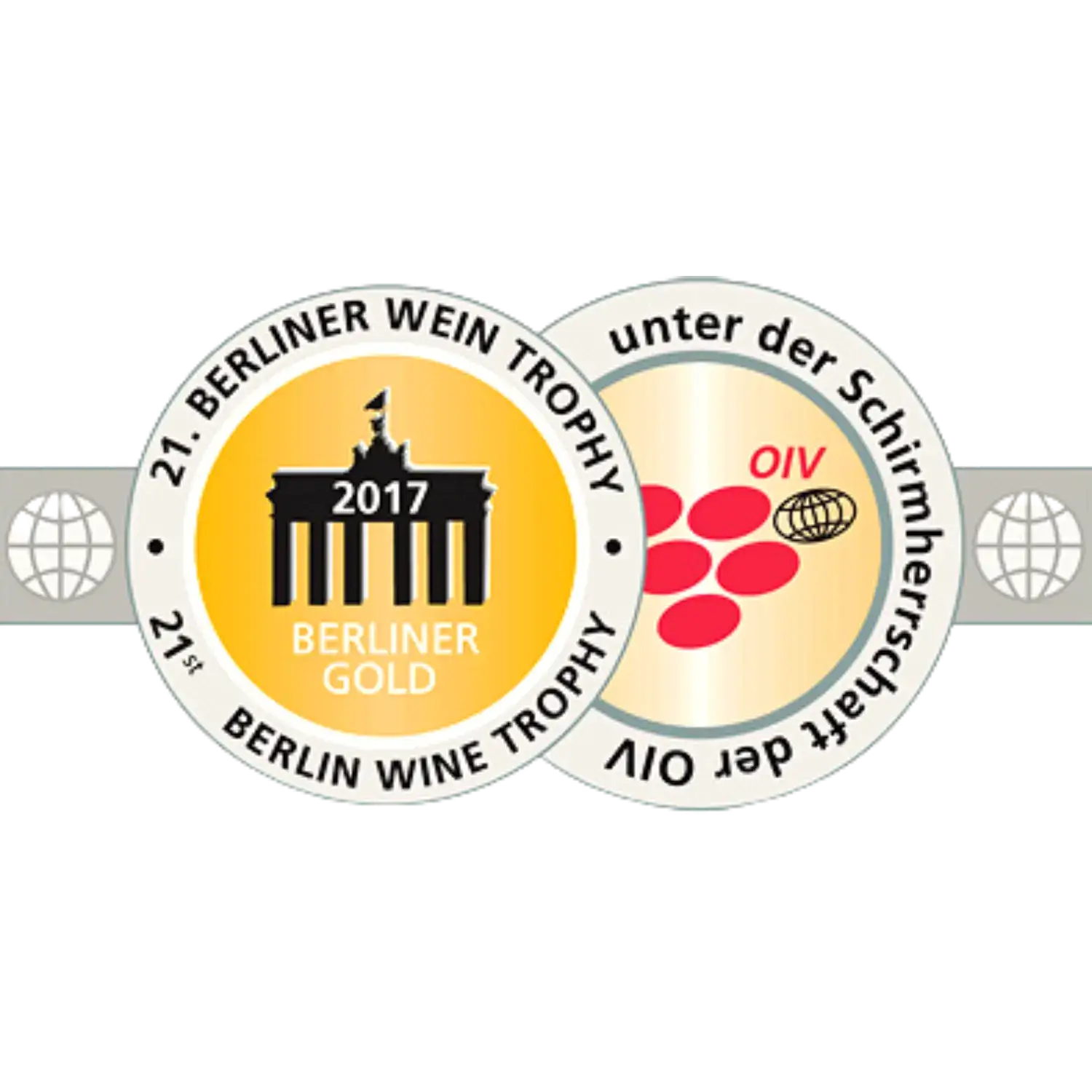 2 sigle argintii reprezentand medalia de aur la concursul Berlin Wine Trophy 2017